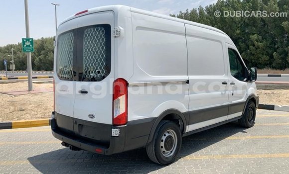 Sayi Imported Ford Club Wagon White Mota in Import - Dubai a Ashanti Sayi Imported Ford Club Wagon White Mota in Import - Dubai a Ashanti