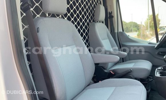 Sayi Imported Ford Club Wagon White Mota in Import - Dubai a Ashanti Sayi Imported Ford Club Wagon White Mota in Import - Dubai a Ashanti