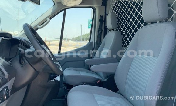 Sayi Imported Ford Club Wagon White Mota in Import - Dubai a Ashanti Sayi Imported Ford Club Wagon White Mota in Import - Dubai a Ashanti