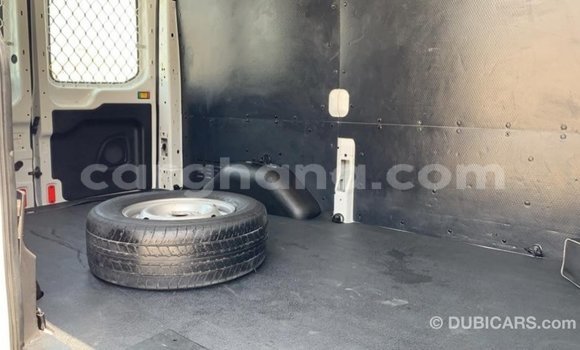 Sayi Imported Ford Club Wagon White Mota in Import - Dubai a Ashanti Sayi Imported Ford Club Wagon White Mota in Import - Dubai a Ashanti