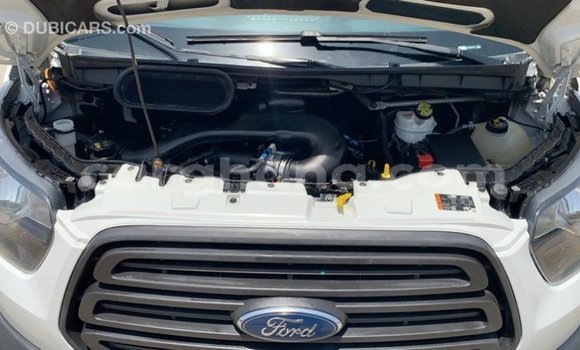 Sayi Imported Ford Club Wagon White Mota in Import - Dubai a Ashanti Sayi Imported Ford Club Wagon White Mota in Import - Dubai a Ashanti