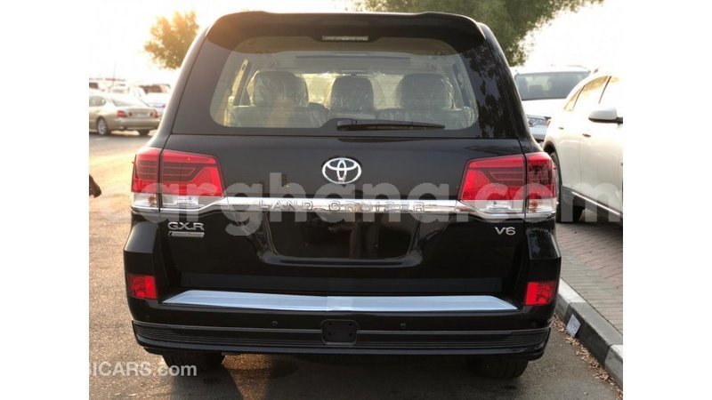 Big with watermark toyota land cruiser ashanti import dubai 25104