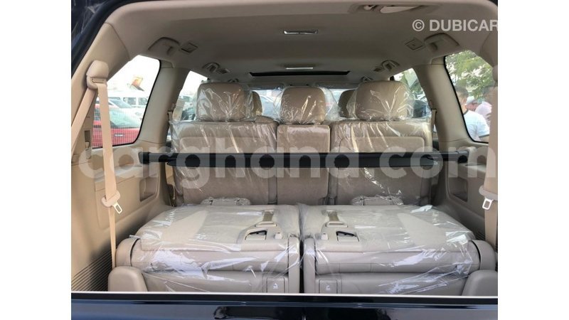 Big with watermark toyota land cruiser ashanti import dubai 25104