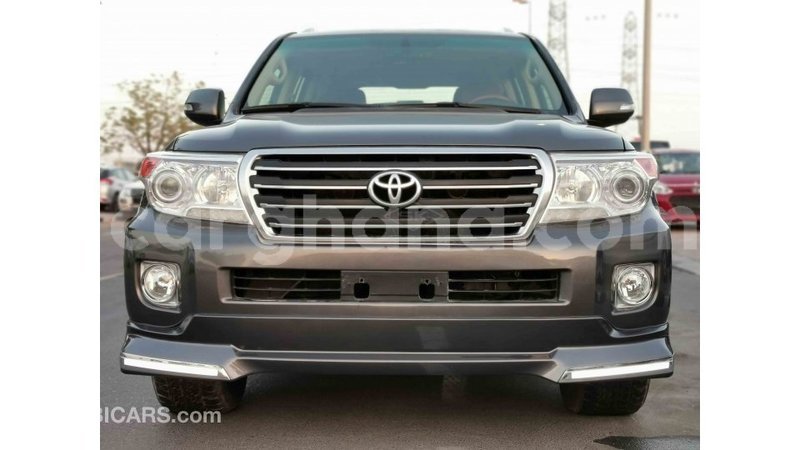 Big with watermark toyota land cruiser ashanti import dubai 25113