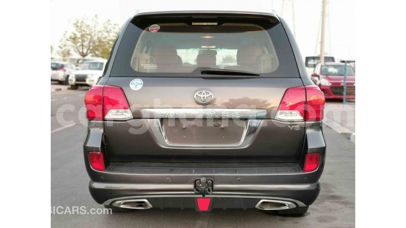 Big with watermark toyota land cruiser ashanti import dubai 25113