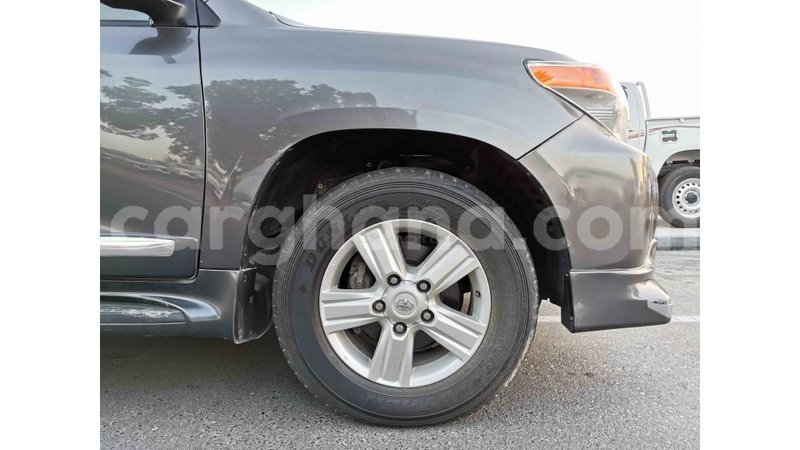 Big with watermark toyota land cruiser ashanti import dubai 25113