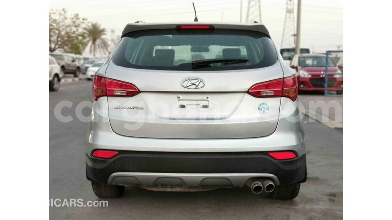 Big with watermark hyundai santa fe ashanti import dubai 25121