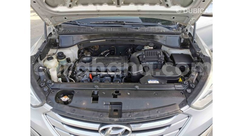 Big with watermark hyundai santa fe ashanti import dubai 25121