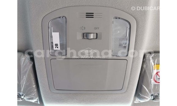 Sayi Imported Toyota Hilux White Mota in Import - Dubai a Ashanti Sayi Imported Toyota Hilux White Mota in Import - Dubai a Ashanti