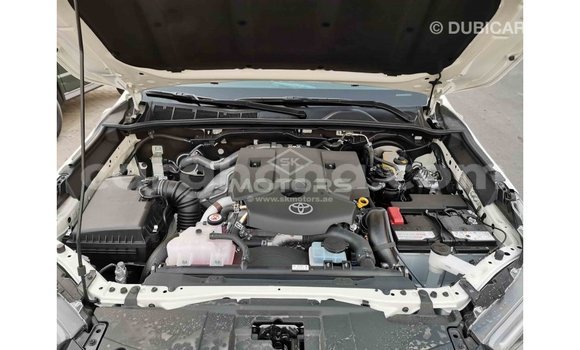 Ra Imported Toyota Hilux funfun Ọkọ̀ in Import - Dubai ni Ashanti Ra Imported Toyota Hilux funfun Ọkọ̀ in Import - Dubai ni Ashanti