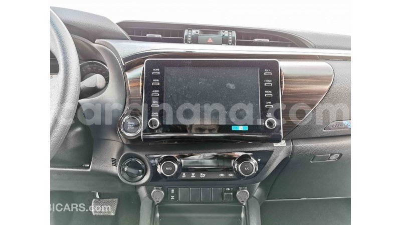 Big with watermark toyota hilux ashanti import dubai 25140