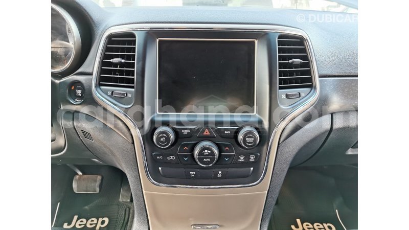 Big with watermark jeep grand cherokee ashanti import dubai 25141