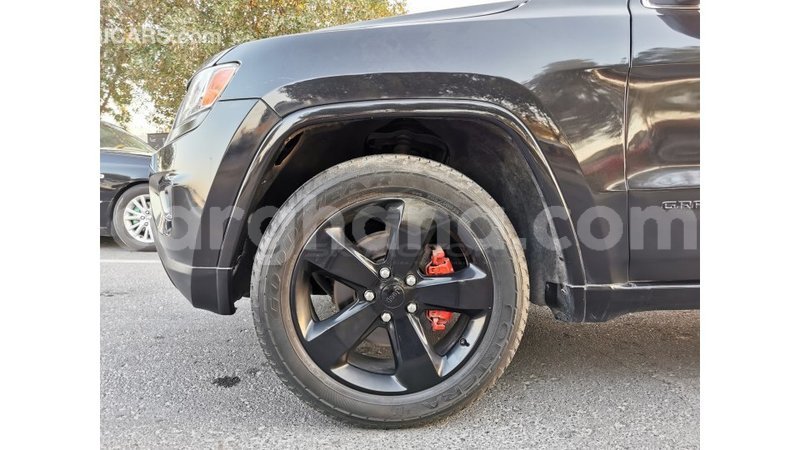 Big with watermark jeep grand cherokee ashanti import dubai 25141