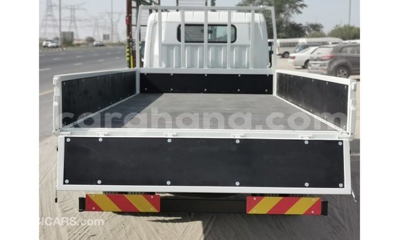 Buy Import Mitsubishi Fuso White Truck in Import - Dubai in Ashanti Buy Import Mitsubishi Fuso White Truck in Import - Dubai in Ashanti