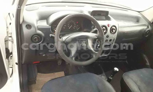 Ra Imported Peugeot Partner funfun Ọkọ̀ in Import - Dubai ni Ashanti Ra Imported Peugeot Partner funfun Ọkọ̀ in Import - Dubai ni Ashanti