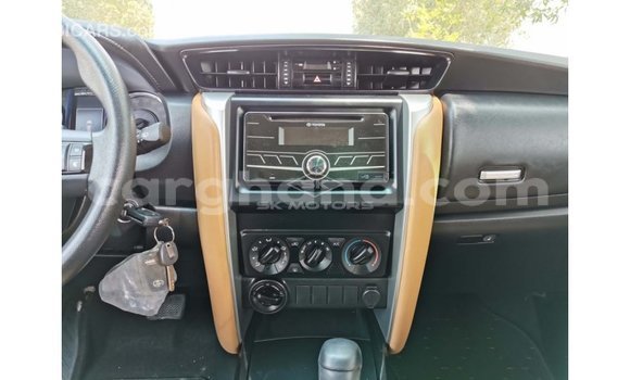 Ra Imported Toyota Fortuner funfun Ọkọ̀ in Import - Dubai ni Ashanti Ra Imported Toyota Fortuner funfun Ọkọ̀ in Import - Dubai ni Ashanti