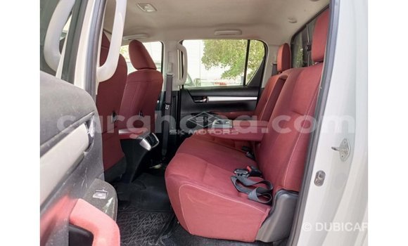 Ra Imported Toyota Hilux funfun Ọkọ̀ in Import - Dubai ni Ashanti Ra Imported Toyota Hilux funfun Ọkọ̀ in Import - Dubai ni Ashanti