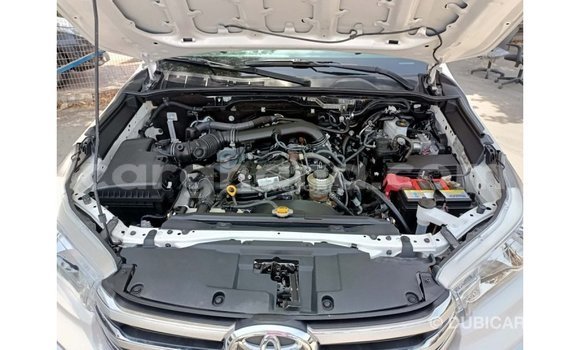 Ra Imported Toyota Hilux funfun Ọkọ̀ in Import - Dubai ni Ashanti Ra Imported Toyota Hilux funfun Ọkọ̀ in Import - Dubai ni Ashanti
