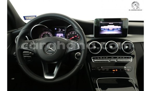 Sayi Imported Mercedes-Benz A200 White Mota in Import - Dubai a Ashanti Sayi Imported Mercedes-Benz A200 White Mota in Import - Dubai a Ashanti