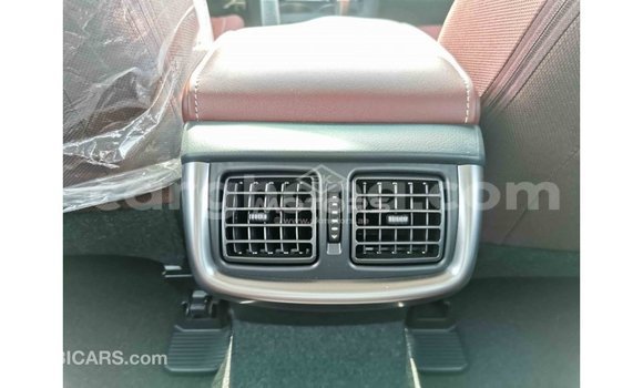 Sayi Imported Toyota Hilux White Mota in Import - Dubai a Ashanti Sayi Imported Toyota Hilux White Mota in Import - Dubai a Ashanti