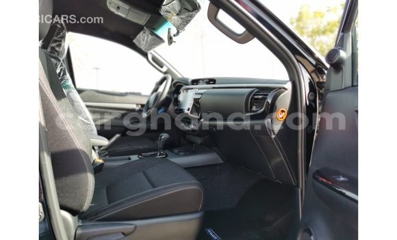 Sayi Imported Toyota Hilux Black Mota in Import - Dubai a Ashanti Sayi Imported Toyota Hilux Black Mota in Import - Dubai a Ashanti