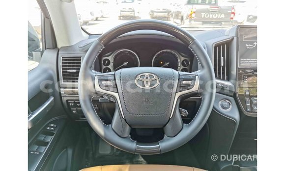 Ra Imported Toyota Prado funfun Ọkọ̀ in Import - Dubai ni Ashanti Ra Imported Toyota Prado funfun Ọkọ̀ in Import - Dubai ni Ashanti