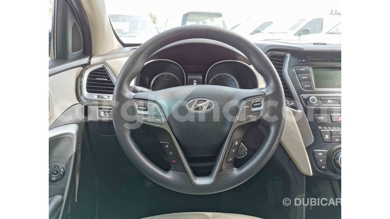 Big with watermark hyundai santa fe ashanti import dubai 25205