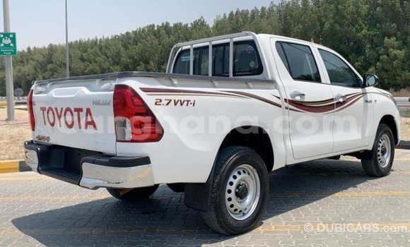 Sayi Imported Toyota Hilux White Mota in Import - Dubai a Ashanti Sayi Imported Toyota Hilux White Mota in Import - Dubai a Ashanti