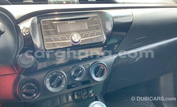 Sayi Imported Toyota Hilux White Mota in Import - Dubai a Ashanti Sayi Imported Toyota Hilux White Mota in Import - Dubai a Ashanti