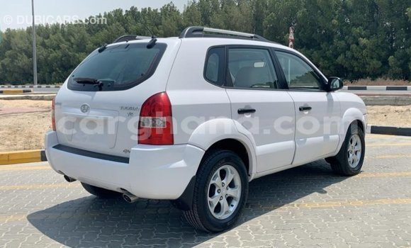 Buy Import Hyundai Tucson White Car in Import - Dubai in Ashanti Buy Import Hyundai Tucson White Car in Import - Dubai in Ashanti
