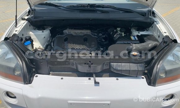 Buy Import Hyundai Tucson White Car in Import - Dubai in Ashanti Buy Import Hyundai Tucson White Car in Import - Dubai in Ashanti