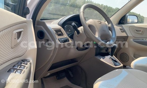 Buy Import Hyundai Tucson White Car in Import - Dubai in Ashanti Buy Import Hyundai Tucson White Car in Import - Dubai in Ashanti