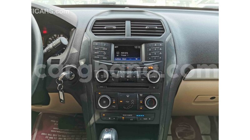 Big with watermark ford explorer ashanti import dubai 25232