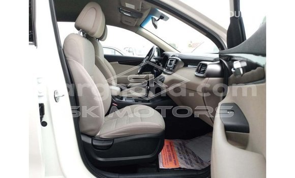 Ra Imported Kia Sorento funfun Ọkọ̀ in Import - Dubai ni Ashanti Ra Imported Kia Sorento funfun Ọkọ̀ in Import - Dubai ni Ashanti