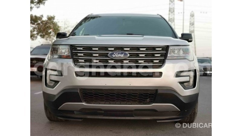 Big with watermark ford explorer ashanti import dubai 25265