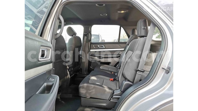 Big with watermark ford explorer ashanti import dubai 25265