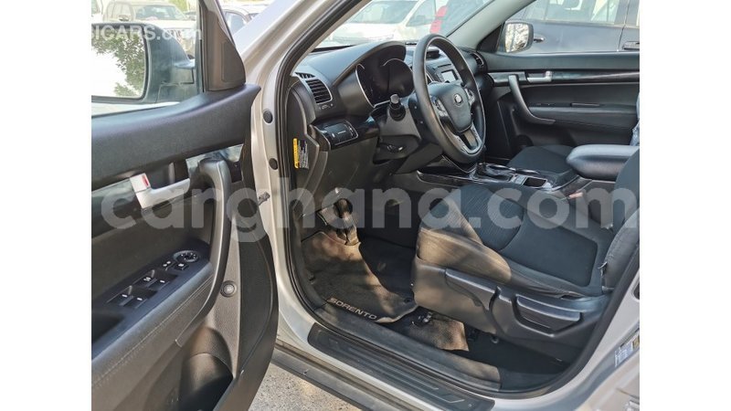 Big with watermark kia sorento ashanti import dubai 25269