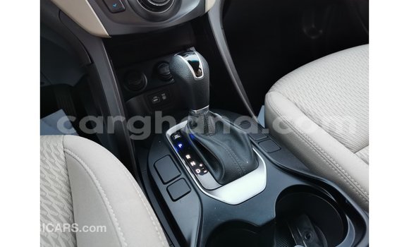 Sayi Imported Hyundai Santa Fe White Mota in Import - Dubai a Ashanti Sayi Imported Hyundai Santa Fe White Mota in Import - Dubai a Ashanti