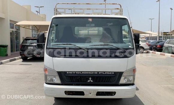 Ra Imported Mitsubishi Carisma funfun Ọkọ̀ in Import - Dubai ni Ashanti Ra Imported Mitsubishi Carisma funfun Ọkọ̀ in Import - Dubai ni Ashanti