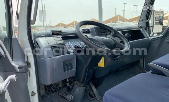 Ra Imported Mitsubishi Carisma funfun Ọkọ̀ in Import - Dubai ni Ashanti Ra Imported Mitsubishi Carisma funfun Ọkọ̀ in Import - Dubai ni Ashanti