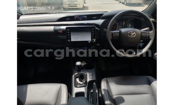 Sayi Imported Toyota Hilux White Mota in Import - Dubai a Ashanti Sayi Imported Toyota Hilux White Mota in Import - Dubai a Ashanti
