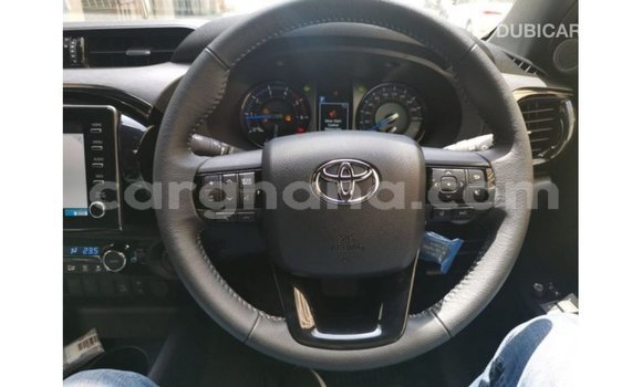 Sayi Imported Toyota Hilux White Mota in Import - Dubai a Ashanti Sayi Imported Toyota Hilux White Mota in Import - Dubai a Ashanti