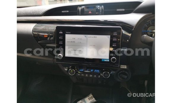 Sayi Imported Toyota Hilux White Mota in Import - Dubai a Ashanti Sayi Imported Toyota Hilux White Mota in Import - Dubai a Ashanti