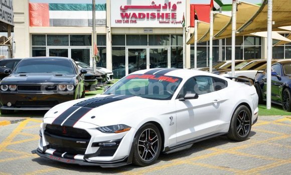 Ra Imported Ford Mustang funfun Ọkọ̀ in Import - Dubai ni Ashanti Ra Imported Ford Mustang funfun Ọkọ̀ in Import - Dubai ni Ashanti