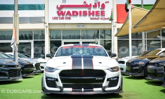 Ra Imported Ford Mustang funfun Ọkọ̀ in Import - Dubai ni Ashanti Ra Imported Ford Mustang funfun Ọkọ̀ in Import - Dubai ni Ashanti
