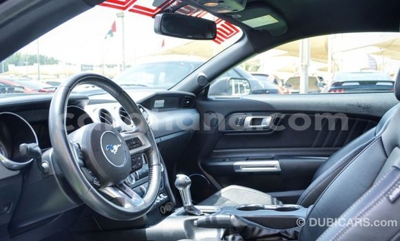 Ra Imported Ford Mustang funfun Ọkọ̀ in Import - Dubai ni Ashanti Ra Imported Ford Mustang funfun Ọkọ̀ in Import - Dubai ni Ashanti