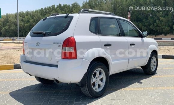 Buy Import Hyundai Tucson White Car in Import - Dubai in Ashanti Buy Import Hyundai Tucson White Car in Import - Dubai in Ashanti