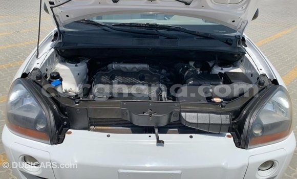 Buy Import Hyundai Tucson White Car in Import - Dubai in Ashanti Buy Import Hyundai Tucson White Car in Import - Dubai in Ashanti