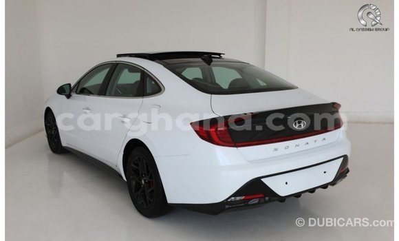 Sayi Imported Hyundai Sonata White Mota in Import - Dubai a Ashanti Sayi Imported Hyundai Sonata White Mota in Import - Dubai a Ashanti