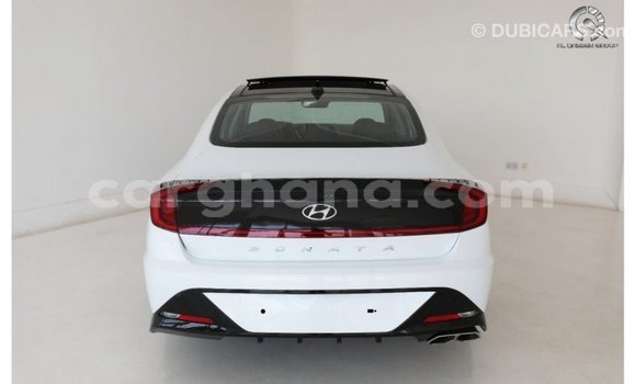 Sayi Imported Hyundai Sonata White Mota in Import - Dubai a Ashanti Sayi Imported Hyundai Sonata White Mota in Import - Dubai a Ashanti